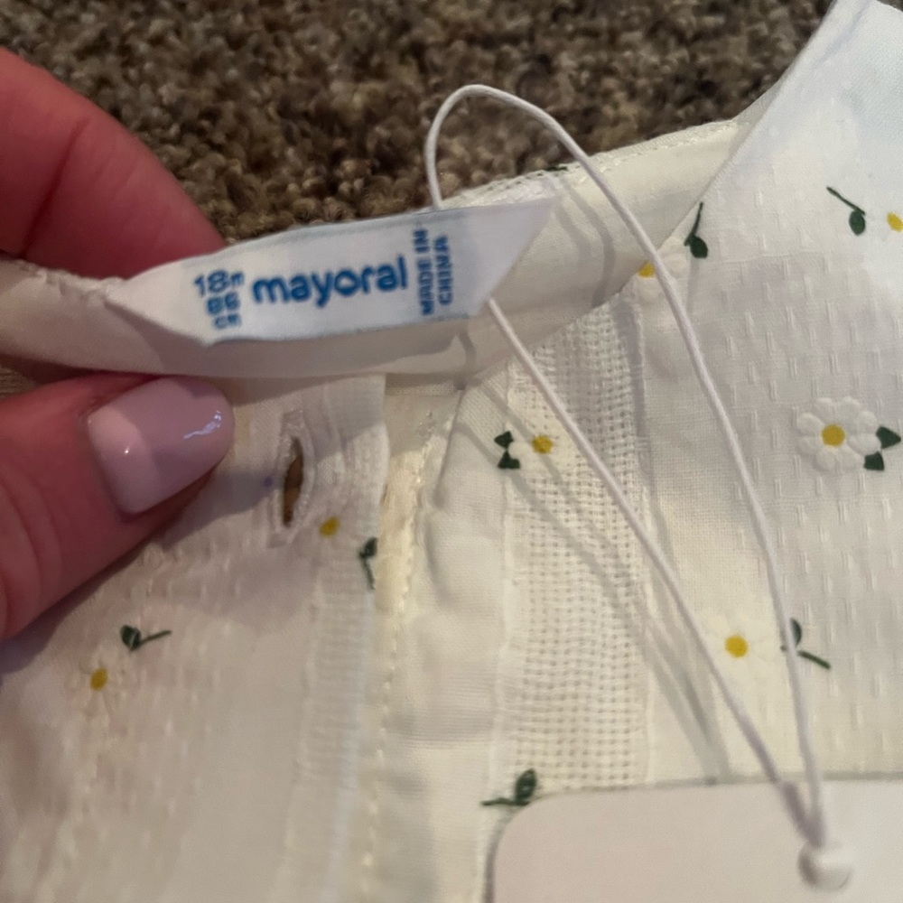 NWT mayoral outfit